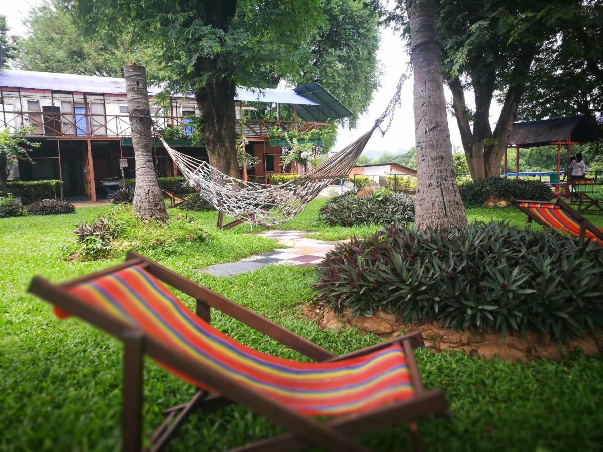 Smiley Frog Apartment Kanchanaburi Exterior photo